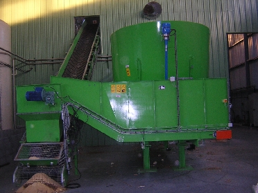 Single auger vertical static plant