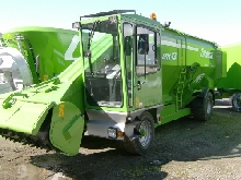 Self propelled mixer mts13